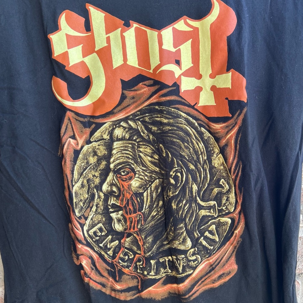 🍒💣 Ghost band t-shirt